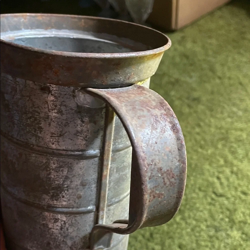 Vintage Metal Measuring Cup